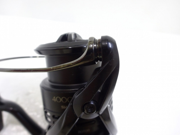 １７エクスセンス ’４０００ＭＸＧ